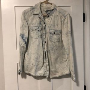Acid wash chambray